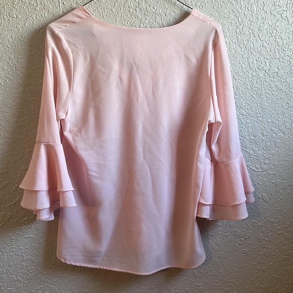 Pink blouse - Picture 2 of 2